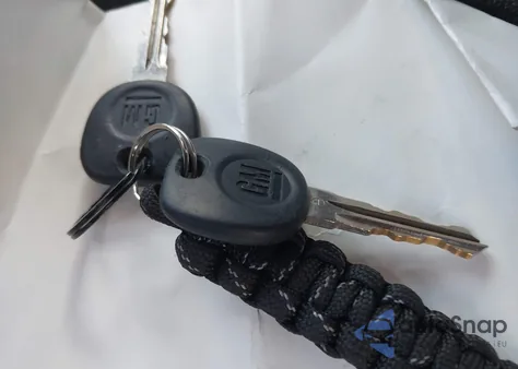 2008 Chevrolet Silverado 1500 Ltz from USA, damaged, VIN 2GCFK19Y081103891